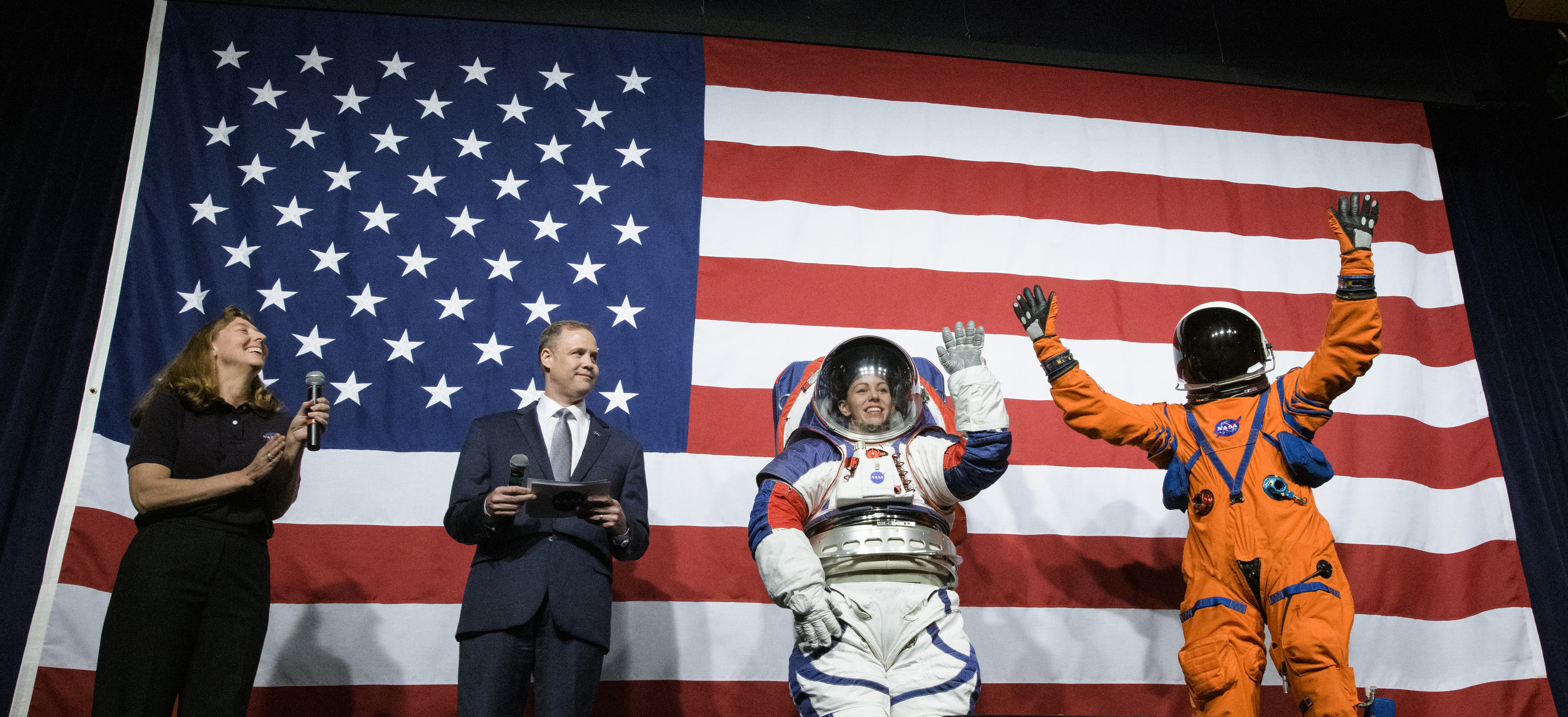 NASA New Spacesuits nuove tute spaziali